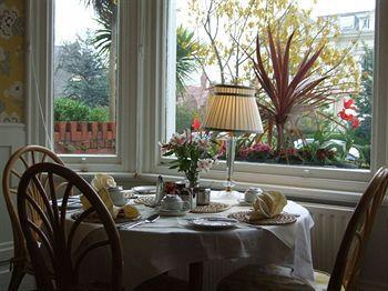 Whitefriars Hotel Llandudno Bagian luar foto